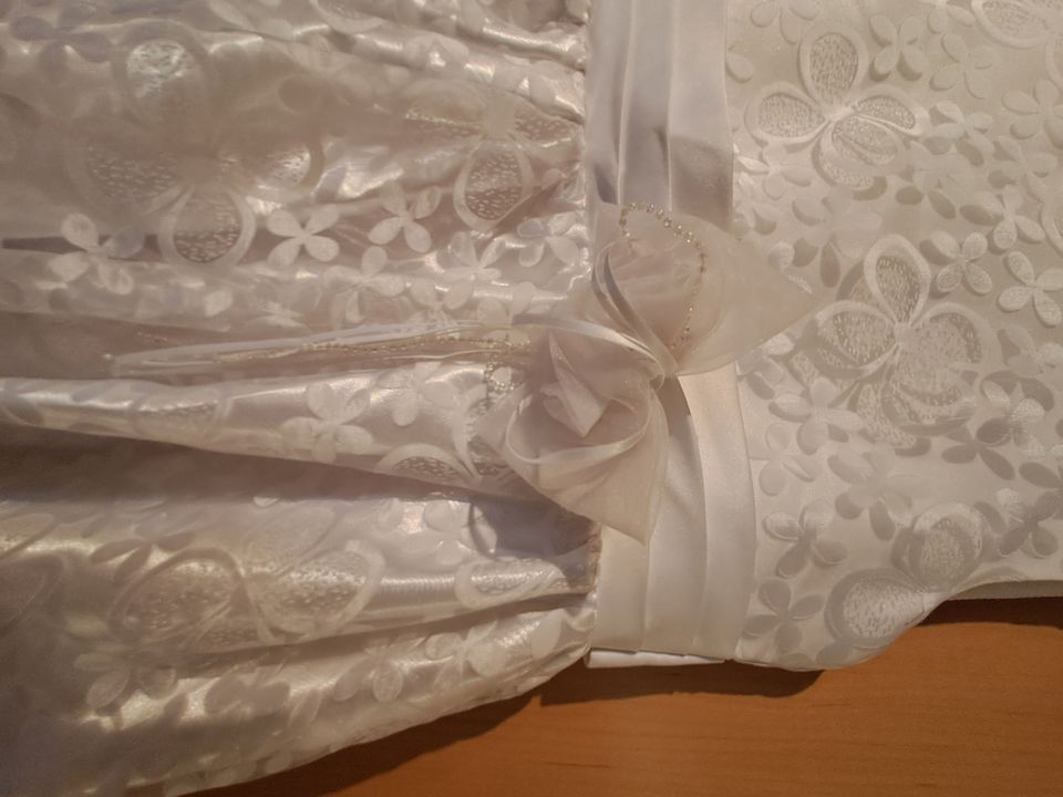 Kleid Kommunionkleid Blumenmädchen Hochzeit festlich 128 in Mittelbiberach