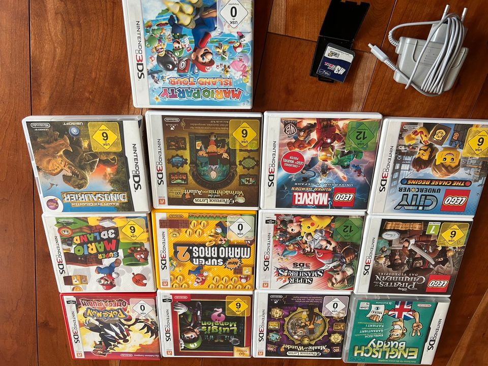 Nintendo 3DS   XL, 14 Spiele,, Zubehör in Nottuln