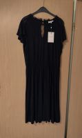 Schwarzes Kleid mit Spitze *NEU mit Etikett* Größe 46/48 Hessen - Reiskirchen Vorschau