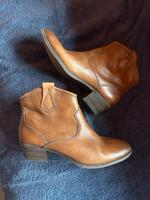 Stiefeletten, Leder, cognacfarben, wenig getragen, Größe 39 TCM Herzogtum Lauenburg - Hamfelde, Kr Hzgt Lauenburg Vorschau