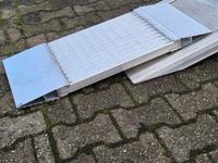 1 Paar Autotransporter Alu Auffahrschienen Verlängerung 800mm x 350mm– 2.500KG Essen - Altenessen Vorschau