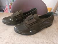 Anesia Damenschuhe, Slipper, Gr 36 in grün, Kunstleder Nordrhein-Westfalen - Lübbecke  Vorschau