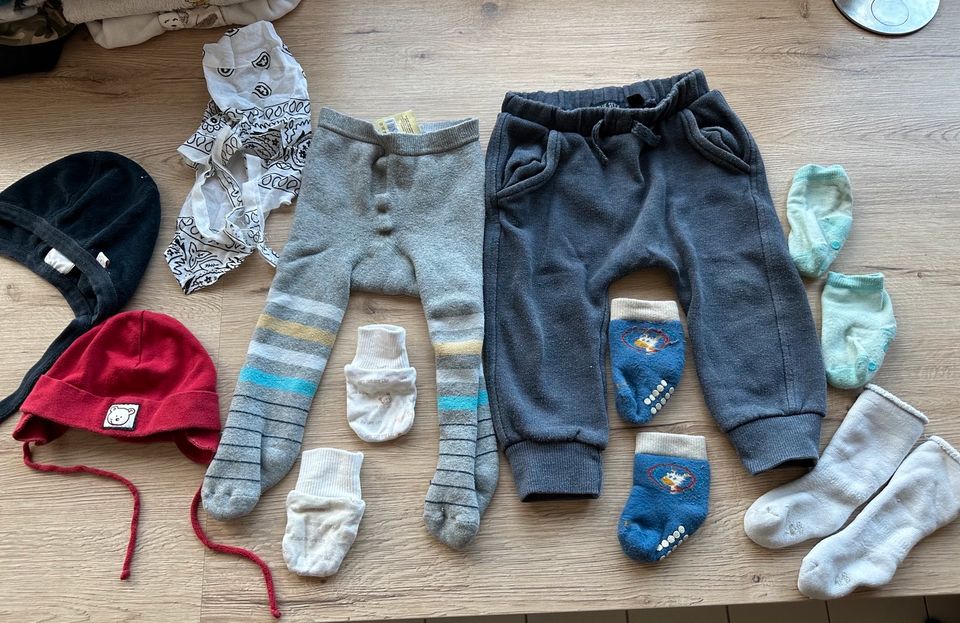 Baby Kleidung Bekleidungspaket Jungen Gr. 68 in Groß-Gerau