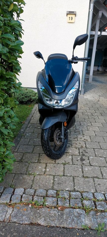 Honda PCX Motorroller 125 in Aulendorf