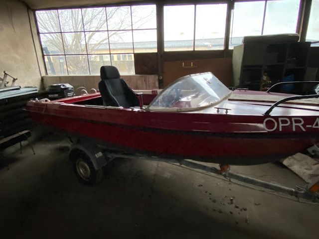 Motorboot mit Mercury 60 PS, GFK incl. Trailer in Breddin