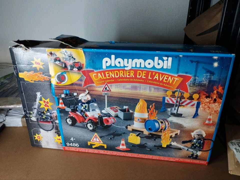 Playmobil Adventskalender Baustelle Feuerwehr 9486 in Wiesbaden