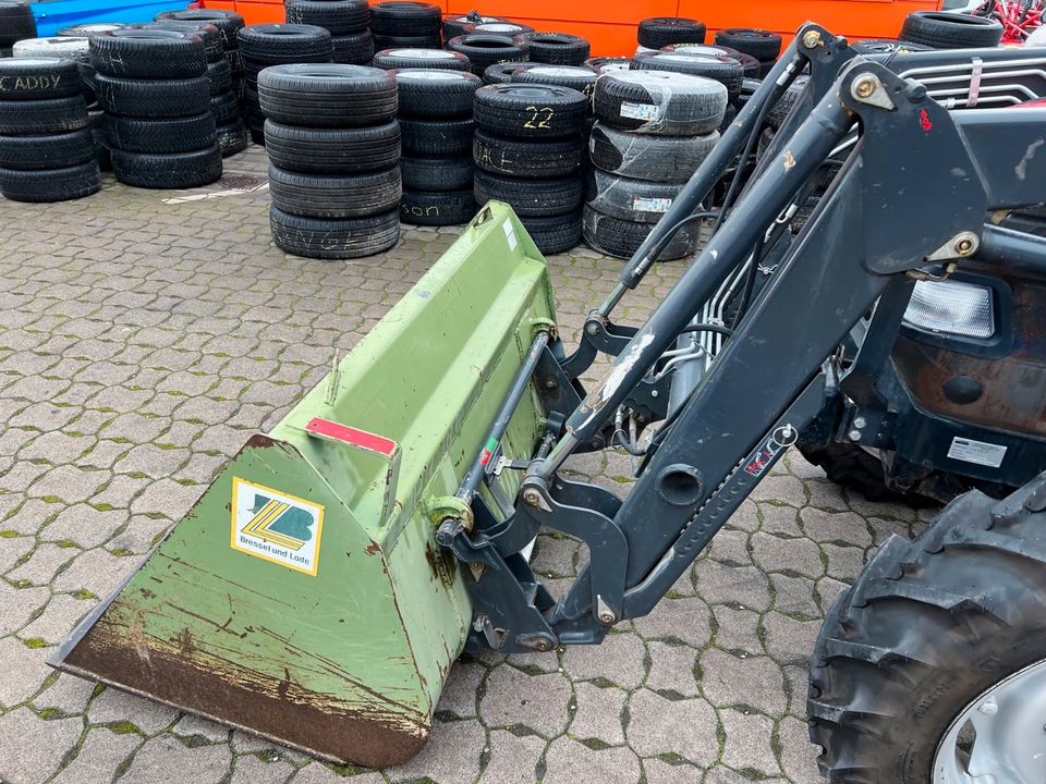 Case Farmall 55 A 4WD Universaltraktor in Nordhausen