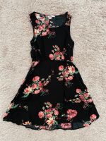 Sommerkleid mit Blumen Gr. M schwarz Baden-Württemberg - Unterkirnach Vorschau