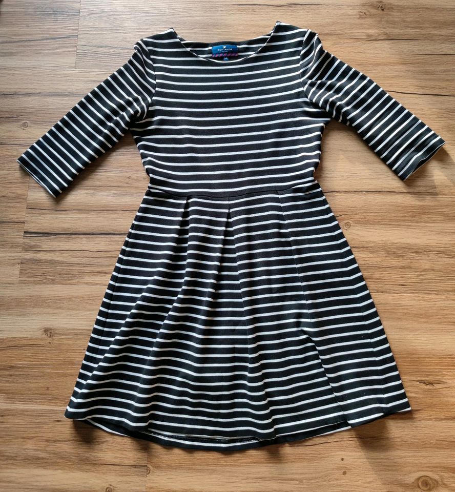 schwarz weiß gestreiftes Kleid Tom Tailor 34 XS in Niedersachsen -  Ostercappeln | eBay Kleinanzeigen ist jetzt Kleinanzeigen