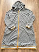 Bademantel Feelgood Größe 44/46 Camping Duschkleid Nordrhein-Westfalen - Neuss Vorschau