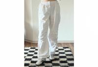 Bershka Parachute Hose wide leg weiss M 38 40 Vers 2,55€ Kr. München - Neubiberg Vorschau