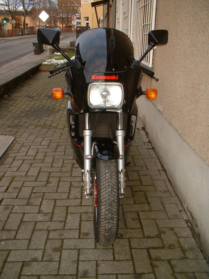 Kawasaki GPZ 900 R in schönem Originalzustand in Aschersleben