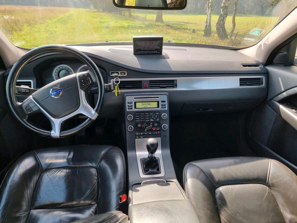 Volvo xc70 in Rodewald
