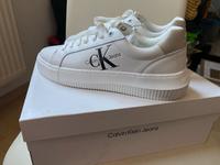 Calvin Klein Sneaker 40 Niedersachsen - Rinteln Vorschau