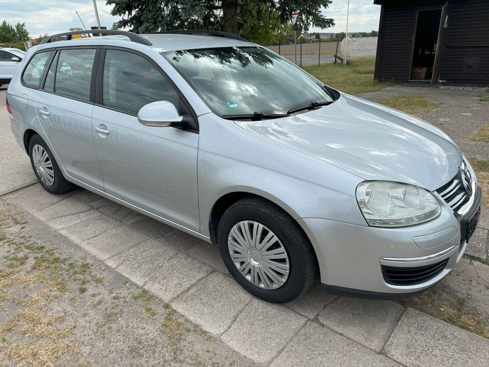 Volkswagen Golf V 1.9TDI Variant Trendline in Rathenow