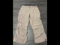 Jack Wolfskin Damen Hose 7/8 Cargo Gr 42 Creme mit einem Fehler Niedersachsen - Edewecht Vorschau