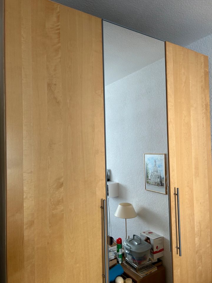 IKEA PAX Kleiderschrank Birke mit Spiegel in Köln