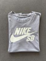 Nike SB T-Shirt Flieder Dri-Fit S Hessen - Gießen Vorschau