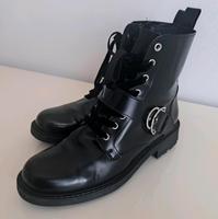 Clarks  Damen Schnurschuhe  in Größe 39. Leder. Farbe schwarz Hessen - Bad Nauheim Vorschau