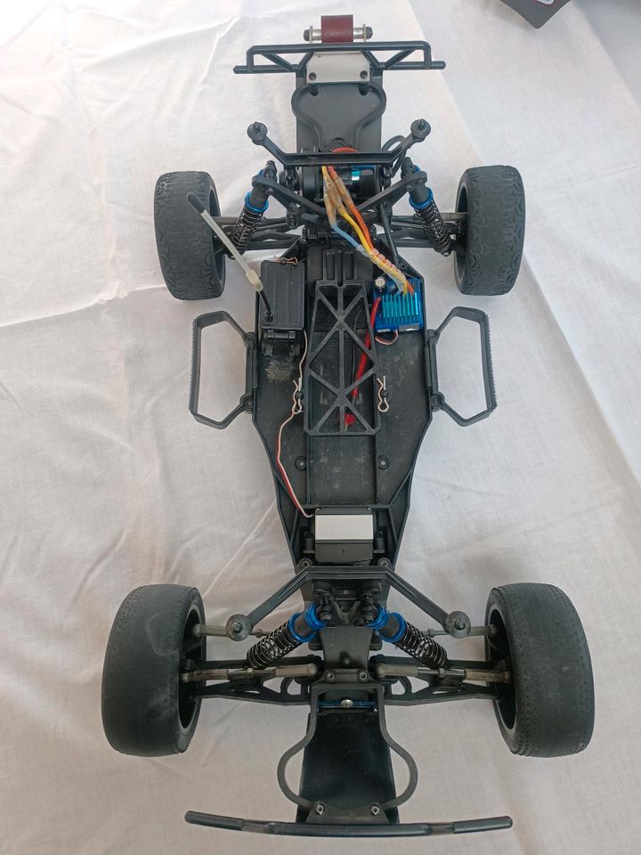 Kyosho Ultima SC + 3xAkku + Ersatzteile + LRP Brushless Set in Wellendingen