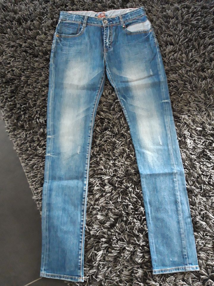 VINGINO tolle JEANS SKINNY helles Denim FAST NEU! in Aalen