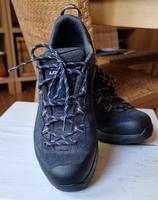 LOWA Wanderschuhe Größe 38 neuwertig Thüringen - Eisenach Vorschau