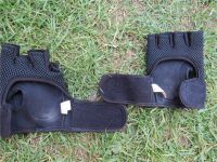 Sport Handschuhe Wassersport / Radsport  Halb Finger Nordrhein-Westfalen - Nideggen / Düren Vorschau