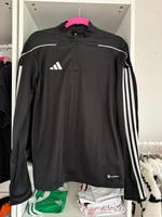 Adidas Trainings Shirt langarm Größe S Bayern - Landshut Vorschau