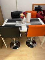 Verkaufe einen Tisch mit 4 Stühlen Hessen - Wiesbaden Vorschau
