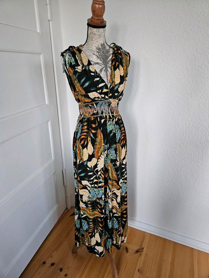 Maxikleid Kleid langes Kleid schwarz grün gelb 38 M 36 Maxirock in Berlin