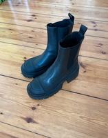 Chunky Chelseaboots H&M Gr 38 Berlin - Schöneberg Vorschau