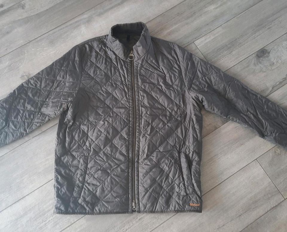 Herren Steppjacke Barbour Gr. XL in Balve