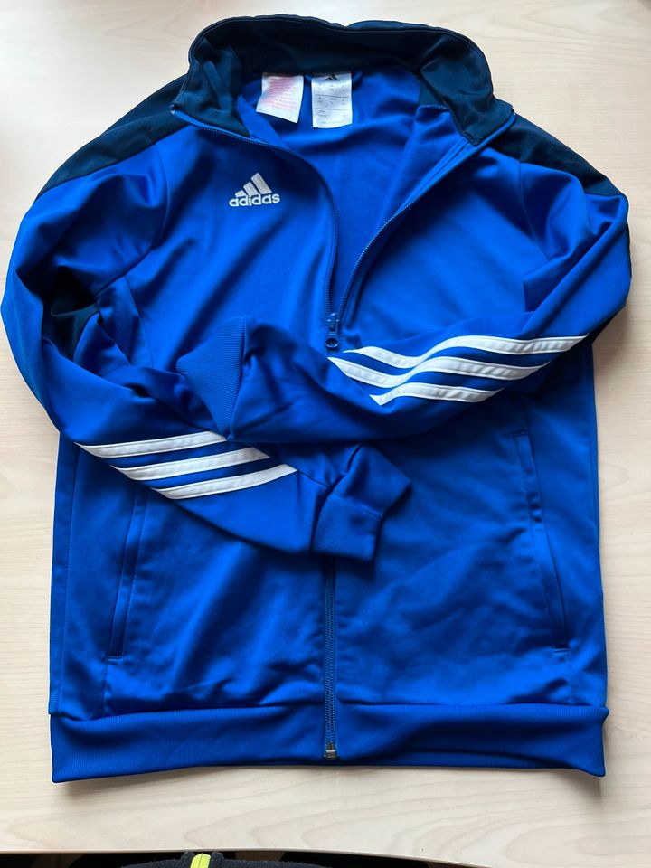 Adidas Jungen, Sport, Jahke, Größe 152 in Delbrück