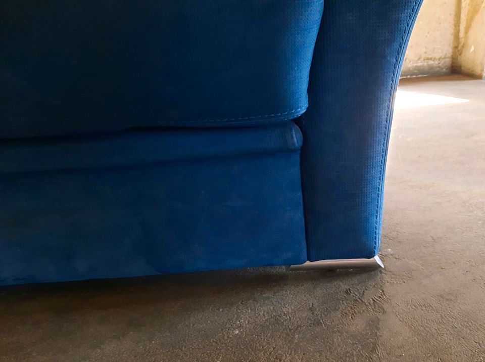 Couch 2-Sitzer blau Leder in Euskirchen