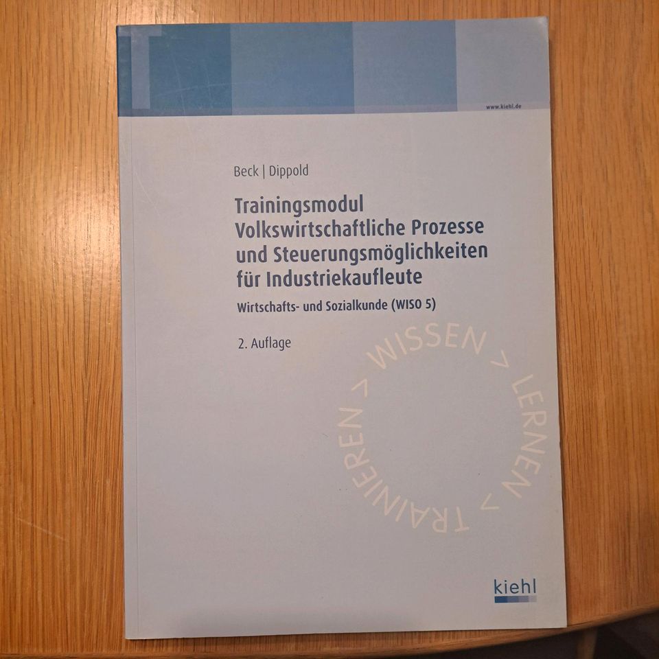 Trainingsmodul Volkswirtschaftliche Prozesse / Wiso 5 in Forchheim