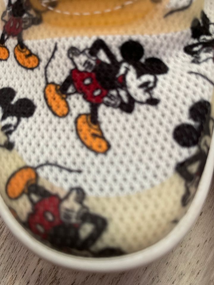 Mickey Mouse Vans Gr 38,5 in Berlin