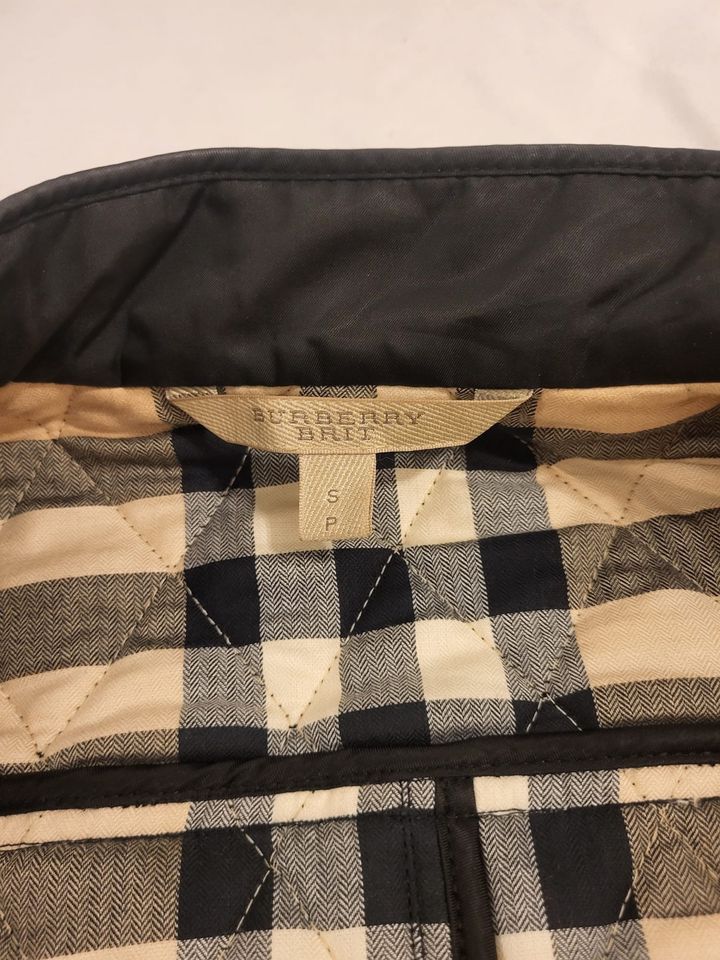 Burberry Übergangsjacke/Steppjacke in Stolberg (Rhld)