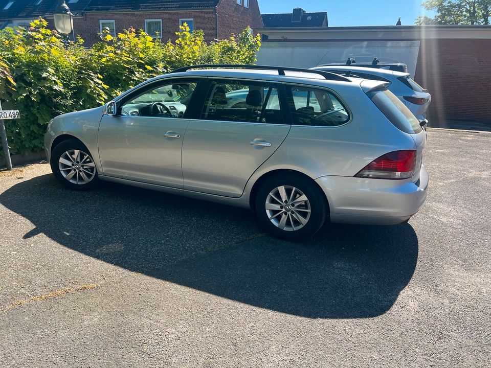 VW Golf VI 6 1.6 TDI in Raisdorf