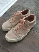 Turnschuhe von Vans.  Textil.  Gr. 36.5. Köln - Rodenkirchen Vorschau