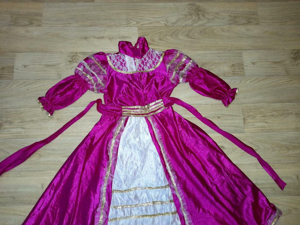 Gr 128 C&A Prinzessinnen Kleid Fasching Karneval in Lübeck