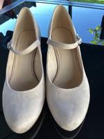 Schöne Schuhe mit Absatz von Graceland Nordrhein-Westfalen - Greven Vorschau
