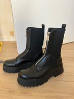 Zara Plateau Boots Stiefel schwarz Kunstleder Stoff Schleswig-Holstein - Neumünster Vorschau
