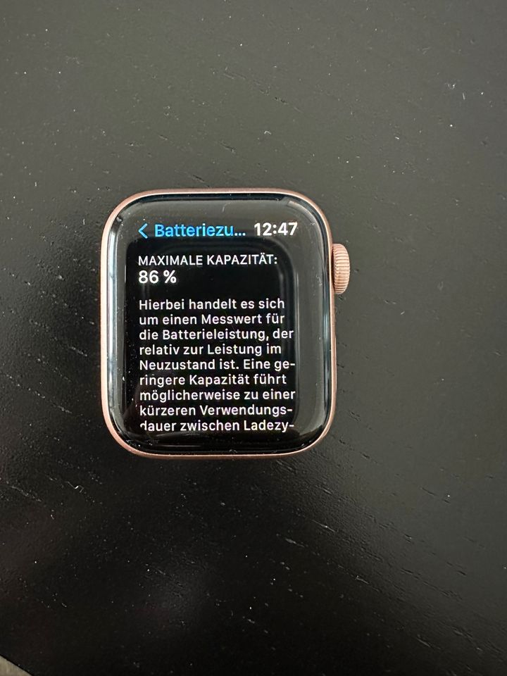 Apple Watch Series 5, 40 mm, Roségold in Karlsdorf-Neuthard