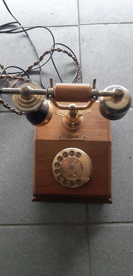 Telefon ... in Lohmar
