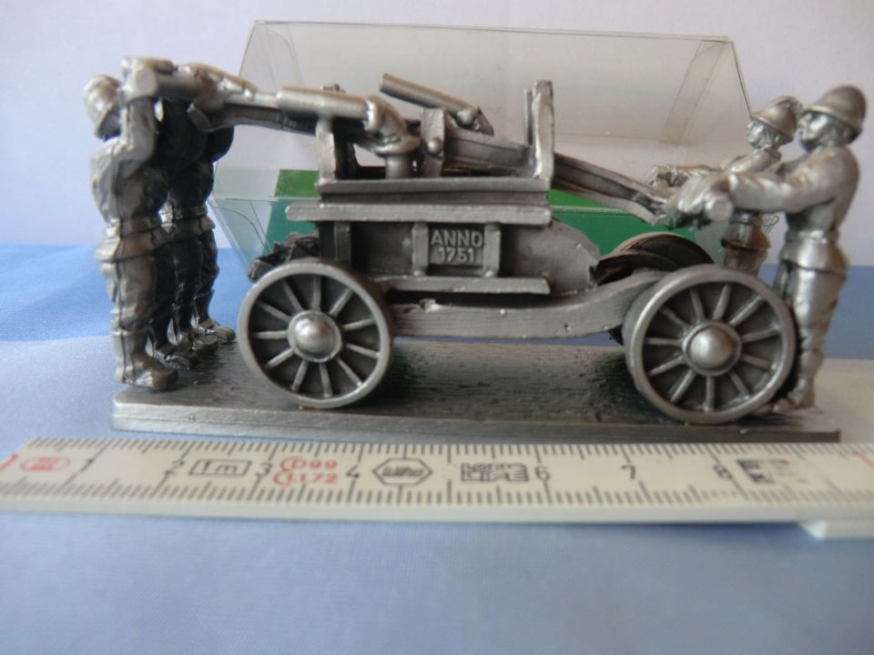 Feuerwehr Zinn Miniatur Handdruckspritze Anno 1751 mit Punze 10cm in Mutterstadt