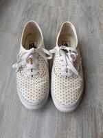 Vans Authentic Sneaker / Herzen / Größe 38 / Sommerschuhe Sachsen - Plauen Vorschau