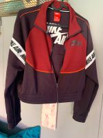 Nike Air Jacke, wie neu, Gr. M, lila, orange, rot Bayern - Kaufbeuren Vorschau
