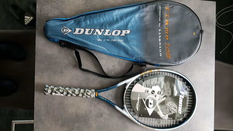 Tennisschläger Dunlop Neu!!! in Marl