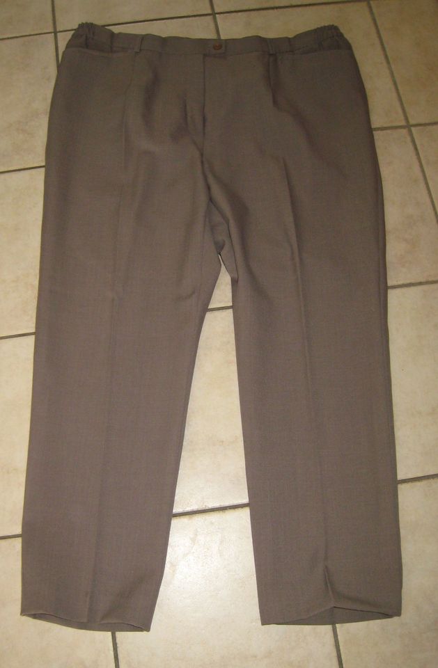 Damen Hose, beige, Gr. 50, Atelier Goldner Schnitt in Schwarzenbach a d Saale