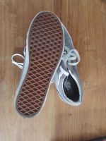 VANS in grau weiß Gr. 39 wie neu Nordrhein-Westfalen - Essen-Fulerum Vorschau